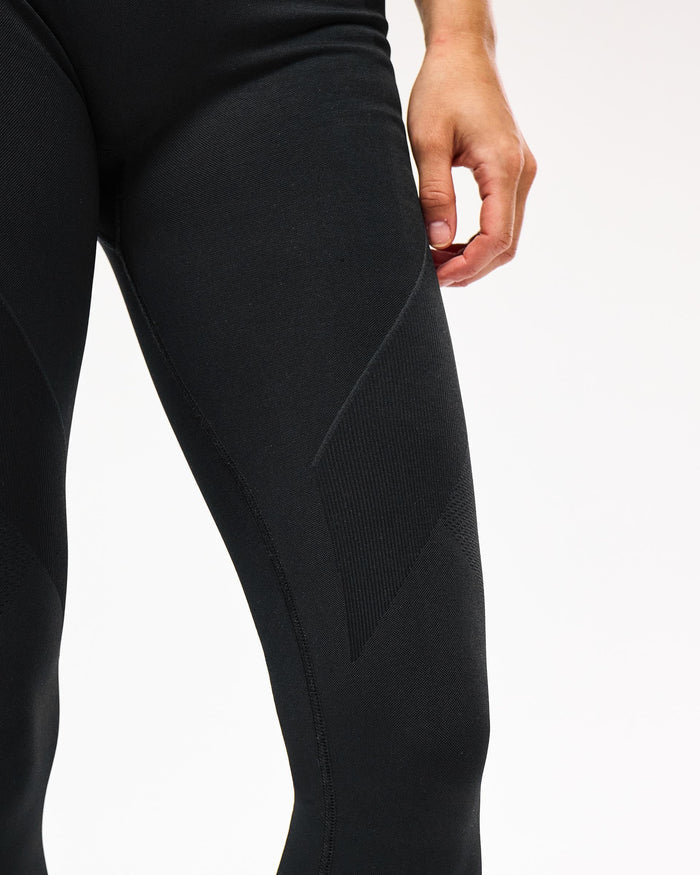 247_Sculpt_Seamless_Performance_Legging_-_Black_07.jpg