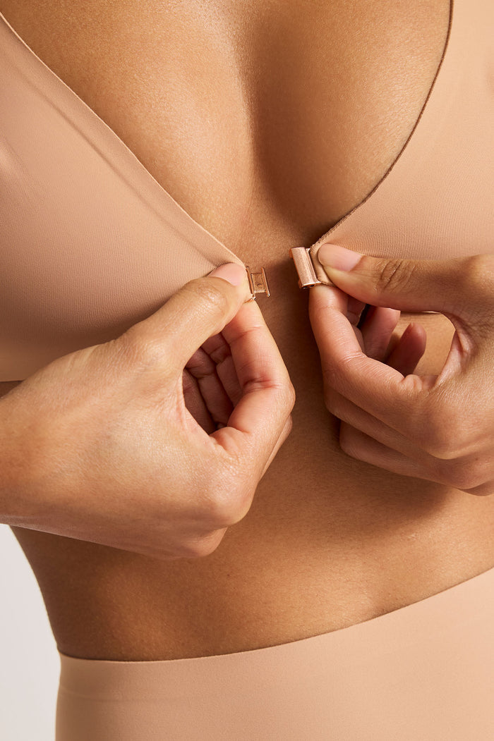 Base Front Close Bra in Buff
