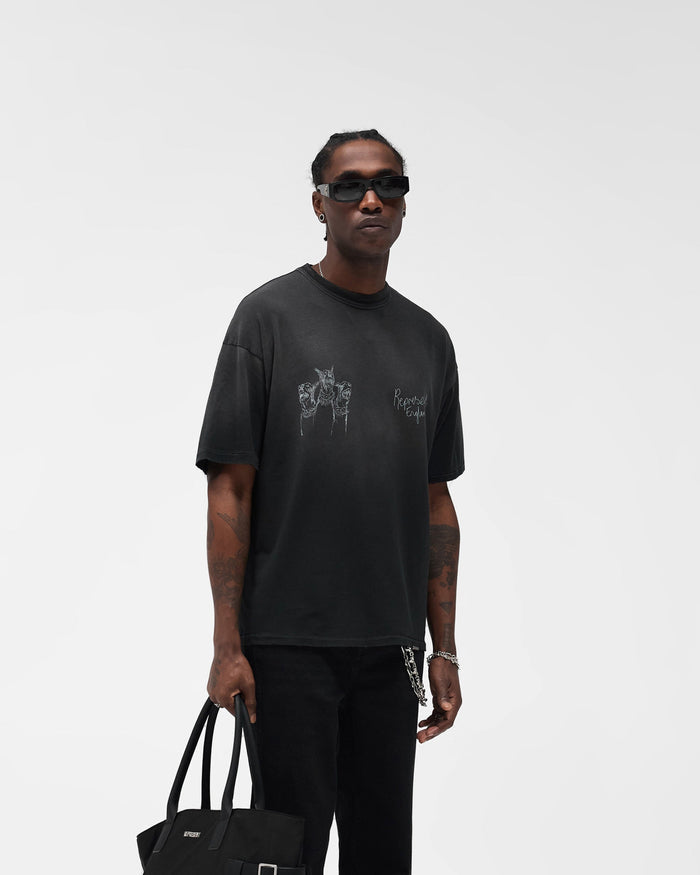 Hand_Drawn_Thoroughbred_T-Shirt_-_Aged_Black_07.jpg