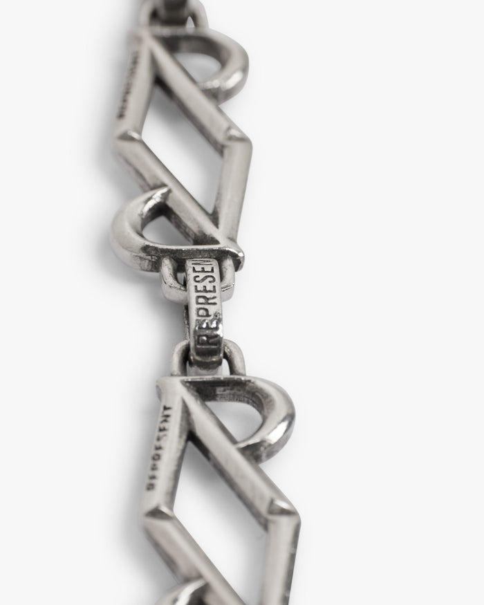 Intial_Chain_Necklace_-_Silver_03.jpg