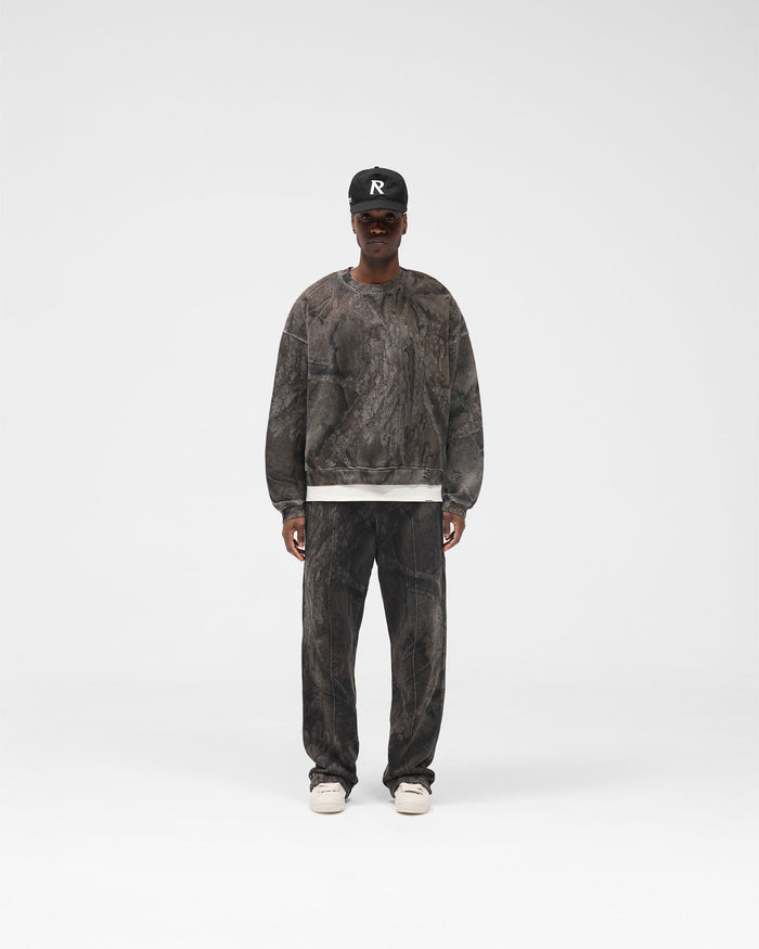 Initial_Overdye_Realtree__Boxy_Sweater_-_Overdyed_Black_06.jpg