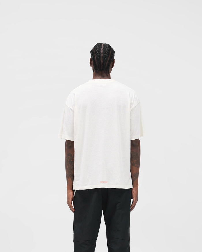 Initial_Star_T-Shirt_-_Flat_White_04.jpg