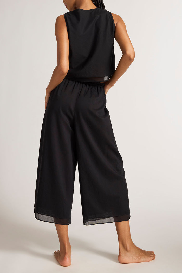 Island Cropped Pant in Black