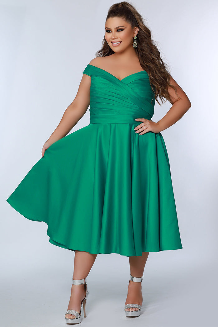 Perfectly Posh Plus Size Green Tea-Length Party Dress