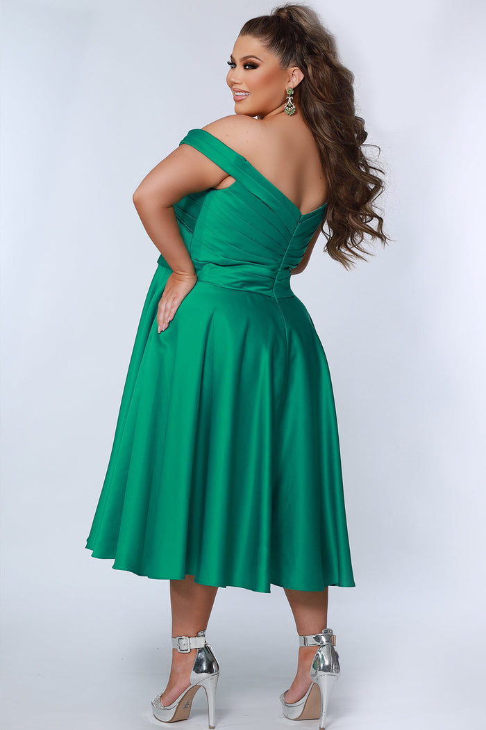 Perfectly Posh Plus Size Green Tea-Length Party Dress