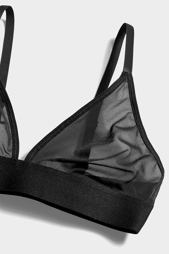Wide elastic bland is comfortable and supportive