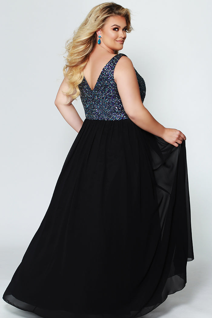 CE1813  has a V-neckline with illusion mesh net is heavily beaded and sequined on front and back. The dress is fully lined, with an A-line chiffon skirt. It's sleeveless, with bra-friendly straps