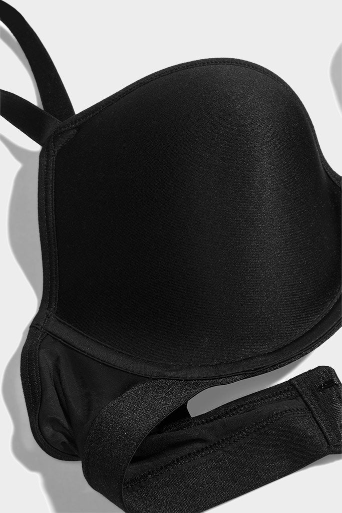 Full coverage cups means no nip slips